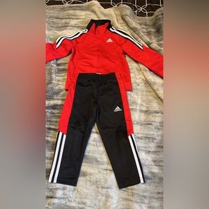 Track suit size 3T